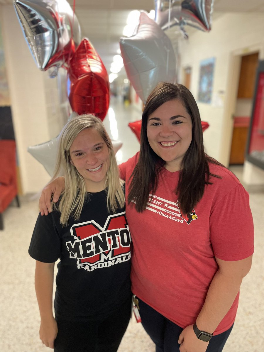 MrsKatieClark_'s tweet photo. Lots of emotions today as we said “until next time!” to our amazing SLP, @WinfieldSlp. Our loss is truly our preschool’s gain! I’ve learned so much from you and am a better teacher because of you! @MortonPRIDE https://t.co/n1LHuMuIPi