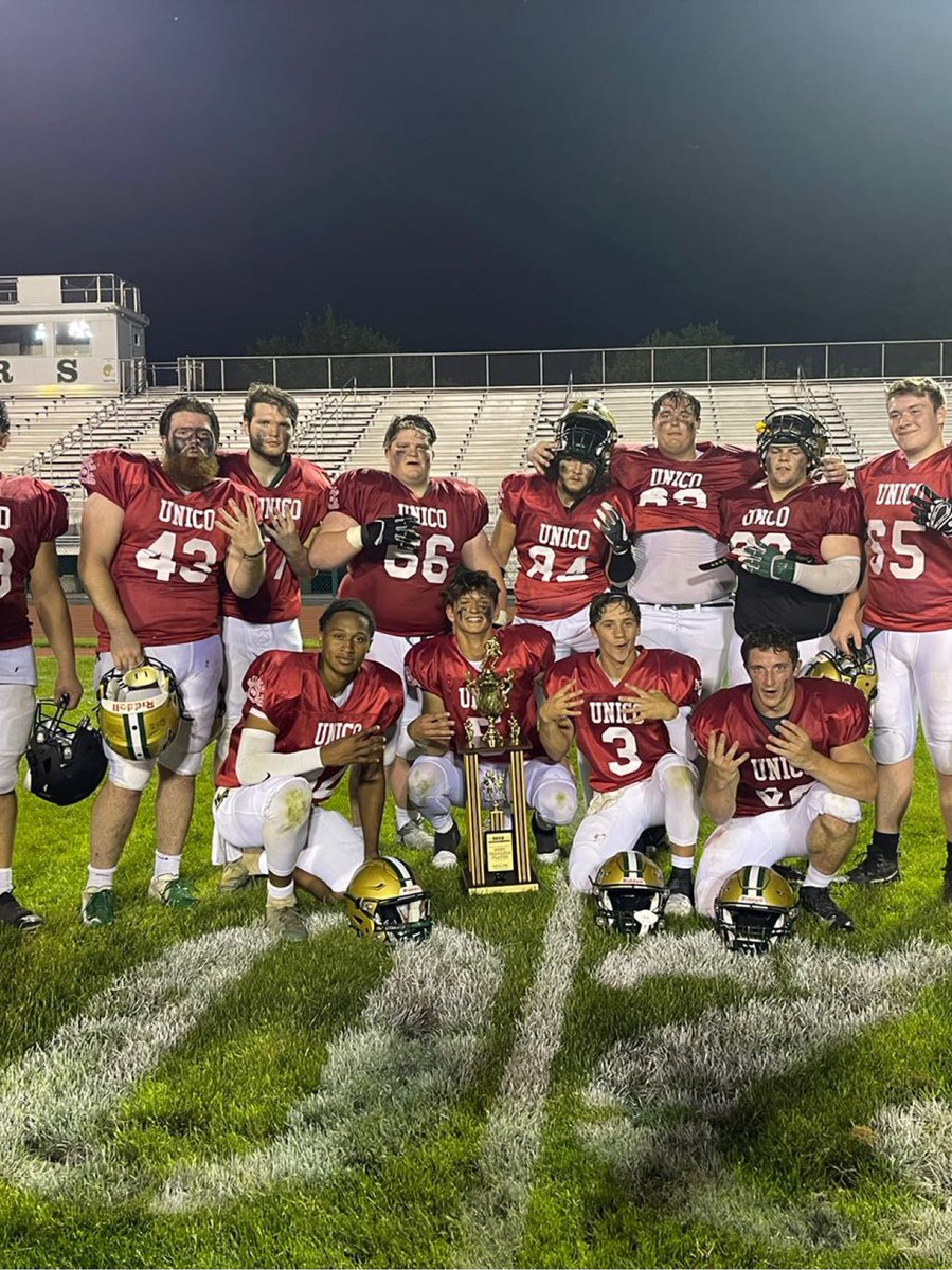 Here’s your 2022 Unico champions!! ❤️🤍Congrats to the Pioneer team and all the seniors who participated. Final Score 47-0🔥 GO WARRIORS 💚💛🤍🏈