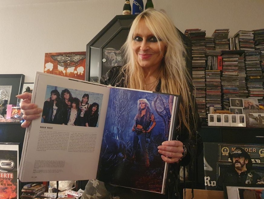 Happy 58 birthday to the amazing singer Doro Pesch (Warlock)! 