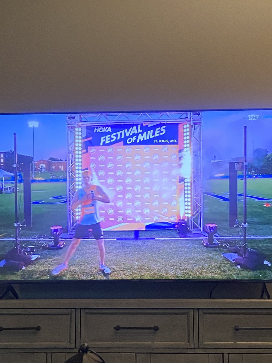 ONWRavensTF's tweet photo. So proud of @bret33beard for representing ONW Track and field at the @FestivalofMiles in the 800m run.  New PR of 1:52.98!!   Congrats Bret and best of luck at UMKC! https://t.co/ALra03aYA9