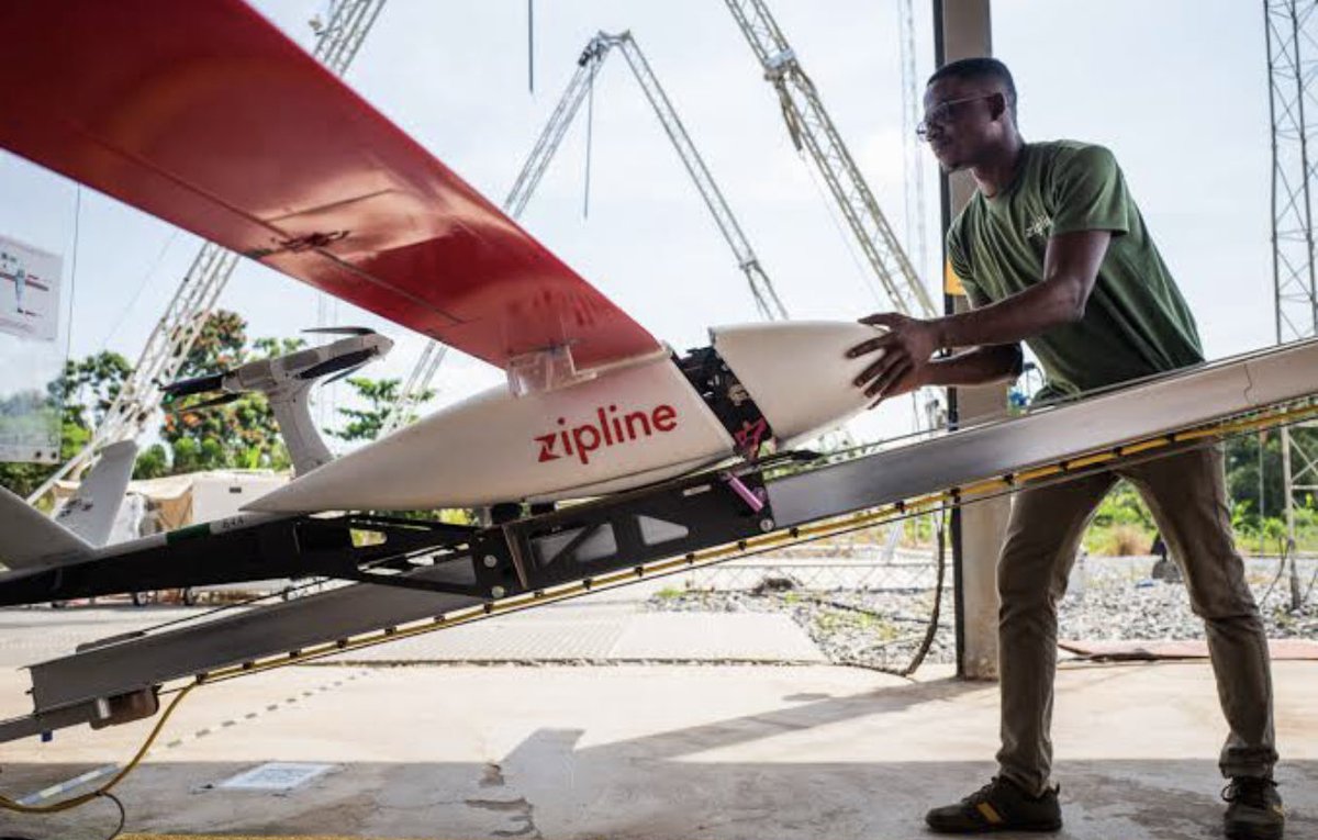 drchimezie's tweet photo. Today history is being made in Nigeria as the first drone flies to deliver heath products. ⁦@bloompubhealth⁩ is so proud to be part of this great history in Nigeria.  Stay tuned all day as we share the story of ⁦@zipline⁩ our partner as it launches in Kaduna today. https://t.co/fbT2DdXfQY