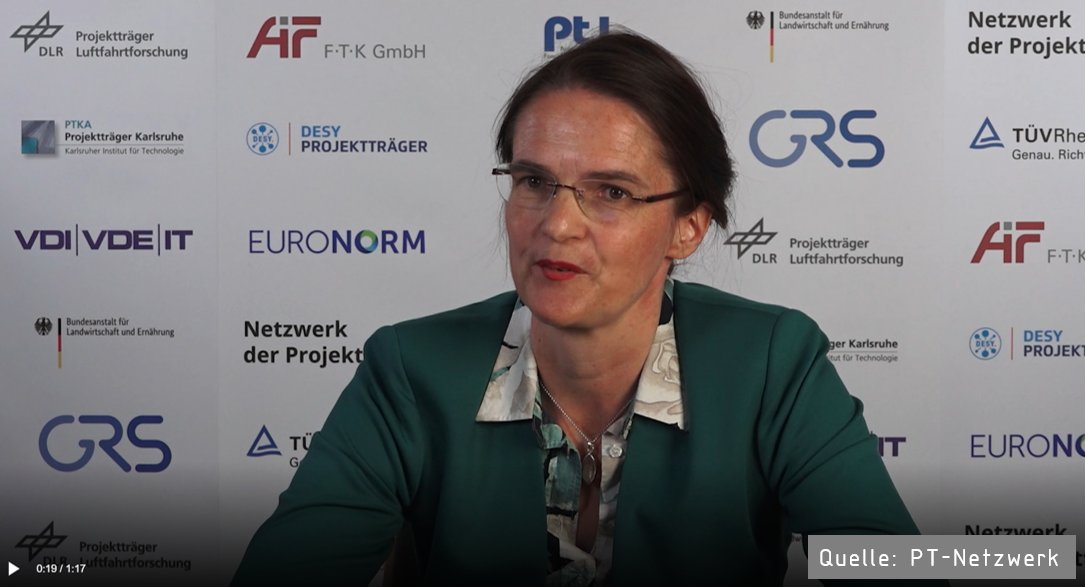 technikzukunft's tweet photo. Projektförderung, Zahlen, Daten und Fakten zu den Projektträgern - darum geht es im Videostatement 🎥 von Dr. Katharina Stummeyer (@GRS_de) anlässlich des #PTTag22: https://t.co/7hGsRv3gwm
#PTNetzwerk #Projektträger #Innovation #Transfer #FuE https://t.co/0gOe5O9qQc