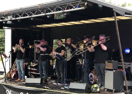 northernmonkeybrassband tweet media