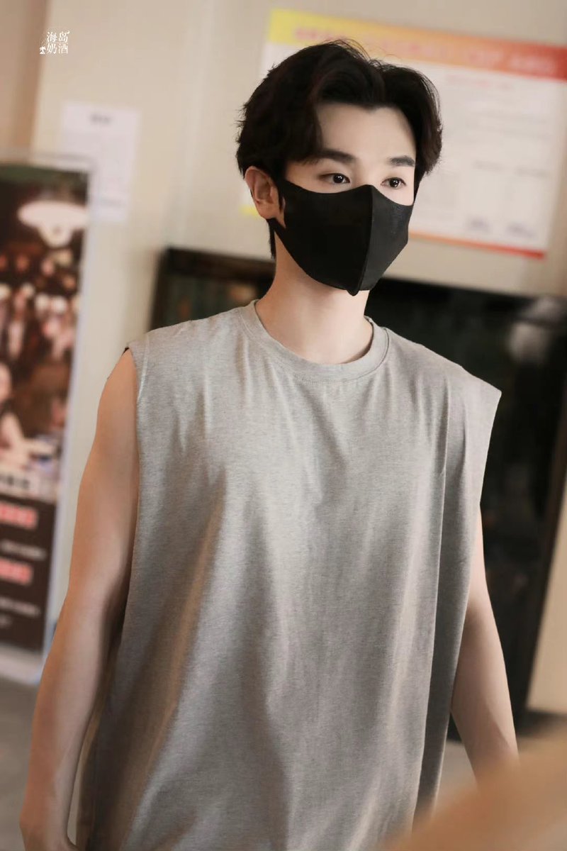 Ilovemelon4's tweet photo. so hot มากเลยพี่นายย
@naninenai99 #高卿尘 #��ายท่านกรชิต 
#INTO1GaoQingchen #INTO1Nine https://t.co/a0Rzl7Rlfb
