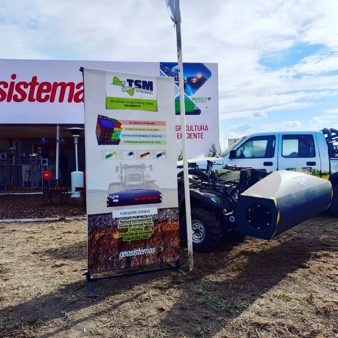 geoprospectors's tweet photo. Some impressions from @AgroActiva …. the #topsoilmapper were spotted several times @geosistemassrl and Liderar booth. #knowyoursoil by #sustainable #soilmanagement #againstcompaction #contactless https://t.co/a21nR5Qm3A