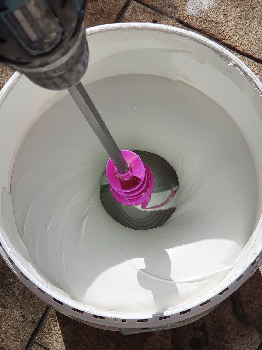 DelkoTools's tweet image. Whatever you’re mixing we have you covered. NO more bucket scratching and NO more shavings in your mix! #DELKOmixm8 &amp;amp; #DELKOturbo 🌪👌

#plastering #mixer #painting #tiling #grouting #drywall #rendering #plaquiste #trockenbau #maler #cartongesso #acartonado #drylining #gyprock