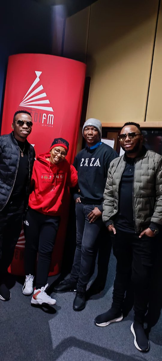 #ThakgohaBreakfastShow team with Jaziel Brothers. #sis'undenzani