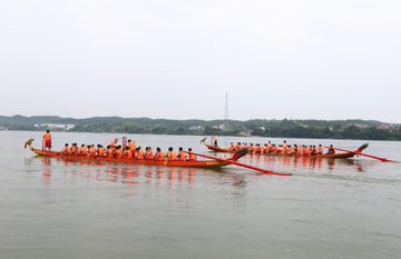 linaida18's tweet photo. Enjoy the fun of being together as a family with the zongzi that you make with your mother at your mother's house.😍
On this special day, I wish friends and relatives a happy Dragon Boat Festival and a happy family🥰
Dragon Boat Festival Play Dragon Boat Riding☺️ https://t.co/Cfioig1Jmf