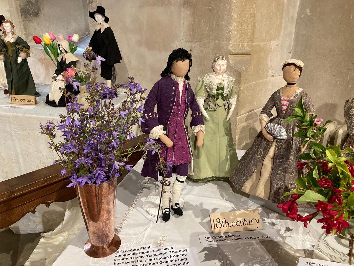 SteepTogether's tweet photo. Some rather wonderful displays at the Platinum Jubilee Flower Festival at Steep church just now https://t.co/iWrIRnpcje