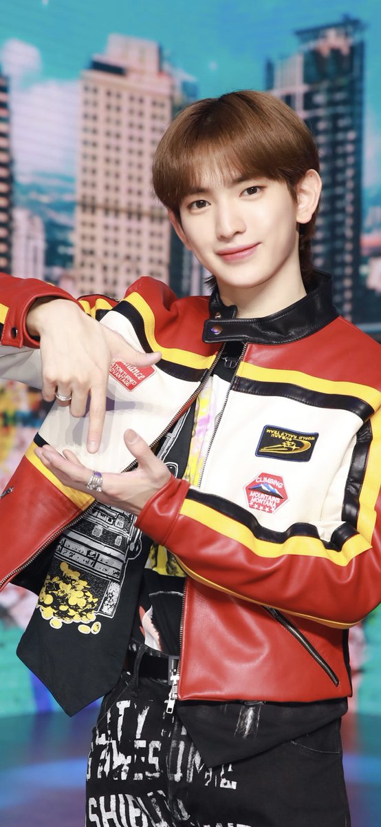 jessthu's tweet photo. @fantoo_official I’d like to nominate #LEW FOR THE BEST #Visual of #idiol😉✨
@TPST_twt @TPST__official 
#TEMPEST #템페스트
#StanWorld #SWNewSeason https://t.co/608VVqXXBs