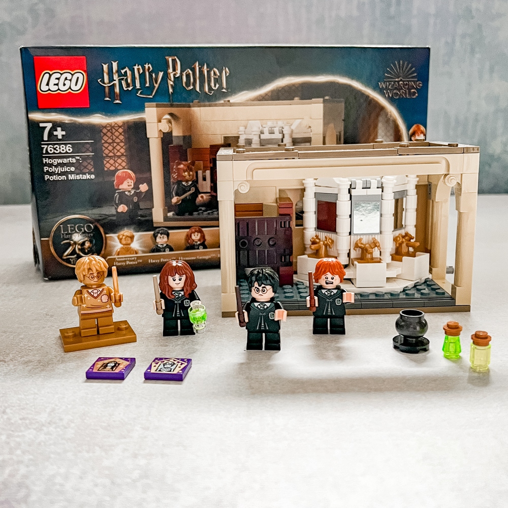 WhatTheDadSaid's tweet photo. Lego 76386 | Hogwarts Polyjuice Potion Mistake
We review this #harrypotter #lego set featuring the 20th-anniversary celebration, so check it out👇
https://t.co/nKWzTydcEU

#whathedadsaid #bloggerstribe #legodad #legoset #lego76386 #ukdadbloggers #dadblogs @LEGO_Group https://t.co/J2zbLhCpQV