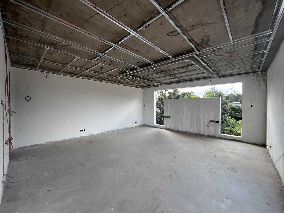 Mwangi_James_MJ's tweet image. Almost there!, this townhouse didn’t go shy on openings, the windows above bed headboards really did add more light. Can’t wait to get the aluminium openings installed. #ScaleStudio #CreatingBeautifulSpaces #TrustTheProcess