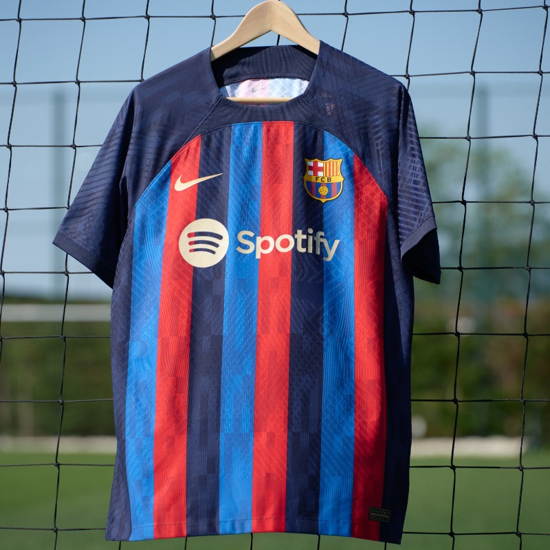 FCBarcelona_cat's tweet photo. Ens encanta! 😍