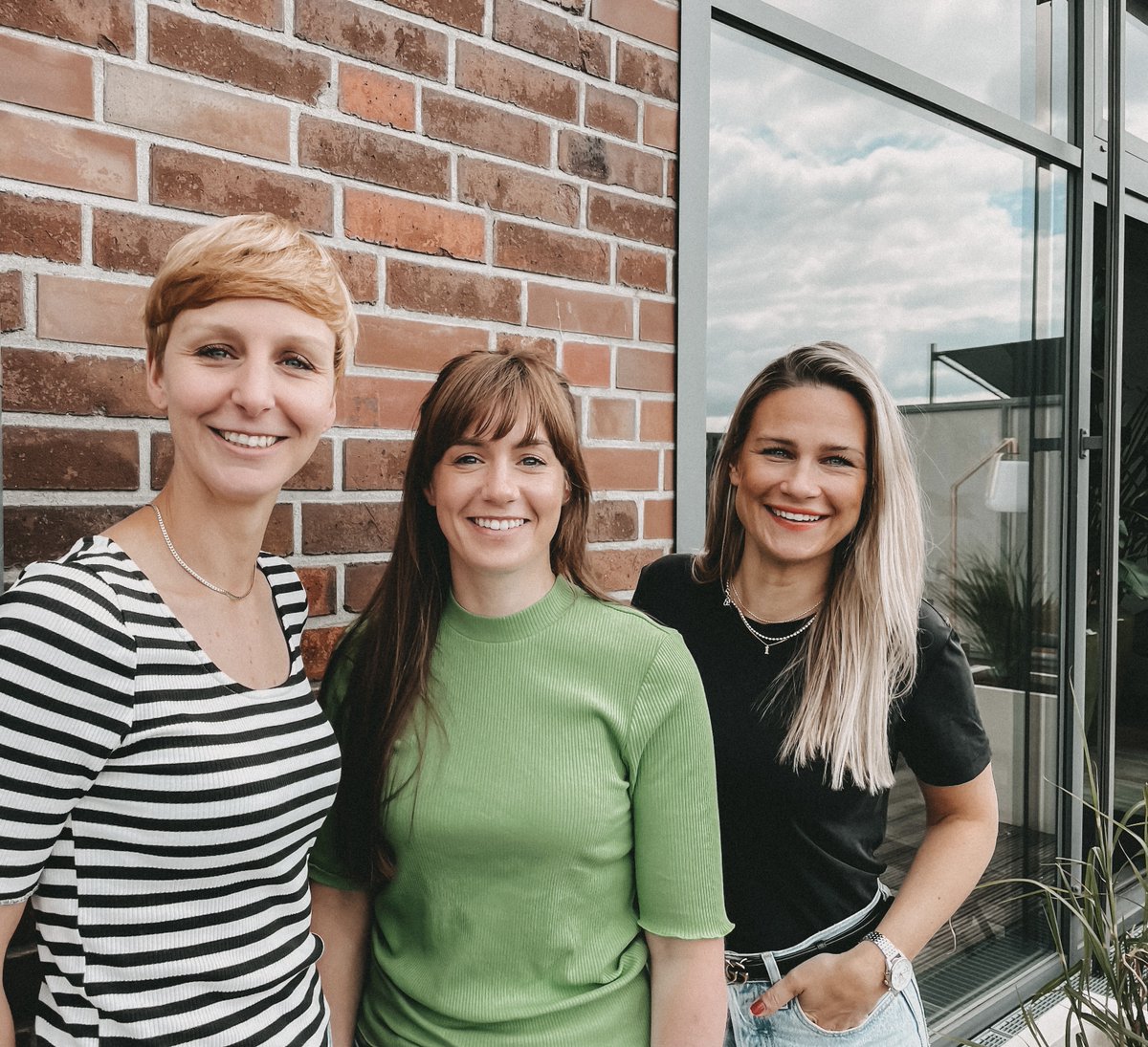 triplesense's tweet photo. Wir präsentieren stolz unser neues Frauenpower-Team Wiebke, Nadine und Vanessa: Die 3 bringen Kompetenzen im #ecommerce, #digitalstrategie und Account Management mit und bereichern unseren Agenturalltag. Welcome! #wachstum #femalepower #neuekolleginnen #agencylife #LifeatReply https://t.co/YxZgqYE21B