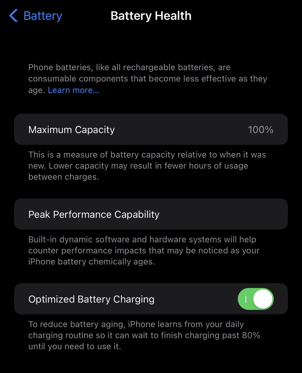 PahlawanStore's tweet photo. @irfanadziri 13 pro max dh pakai 10 bulan. Belasah je tiap2 mlm overnight charging. Tak payah pening2 sgt jaga phone ni. Belasah je. https://t.co/wXQyzA6IBo
