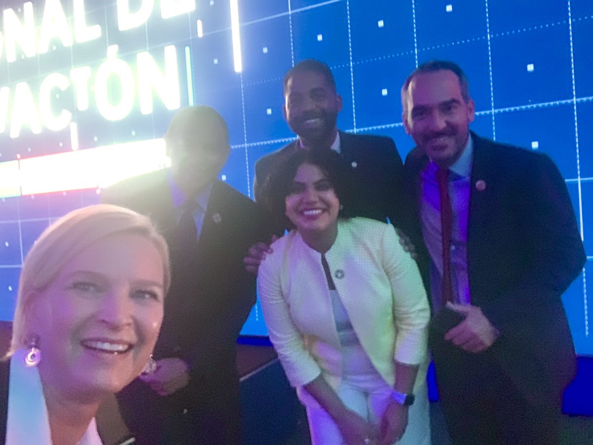 InkaMattila's tweet photo. Gran semana de #innovación! Desde @pnud feliz ser parte de la co-construcción de #PNI2030 trayendo a 🇩🇴 la capacidad de @UNDP_innovation y la creatividad local de @UNDPAccLabs. Hacía #RDaPruebaDeFuturo. @MinpreRD Mi reflexión: https://t.co/xZqrE5G6Tj https://t.co/wCpXswINfZ
