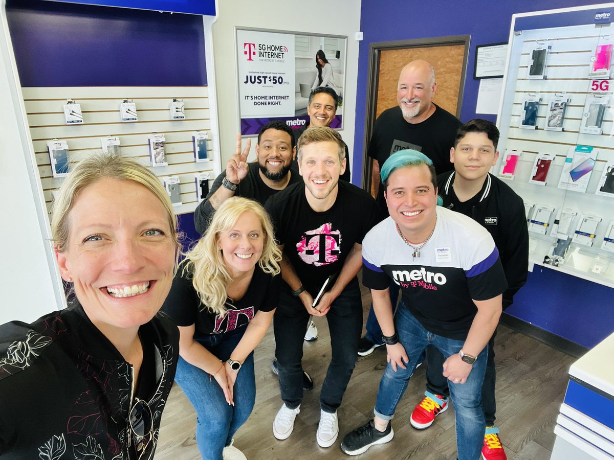 katie oaklund tweet media