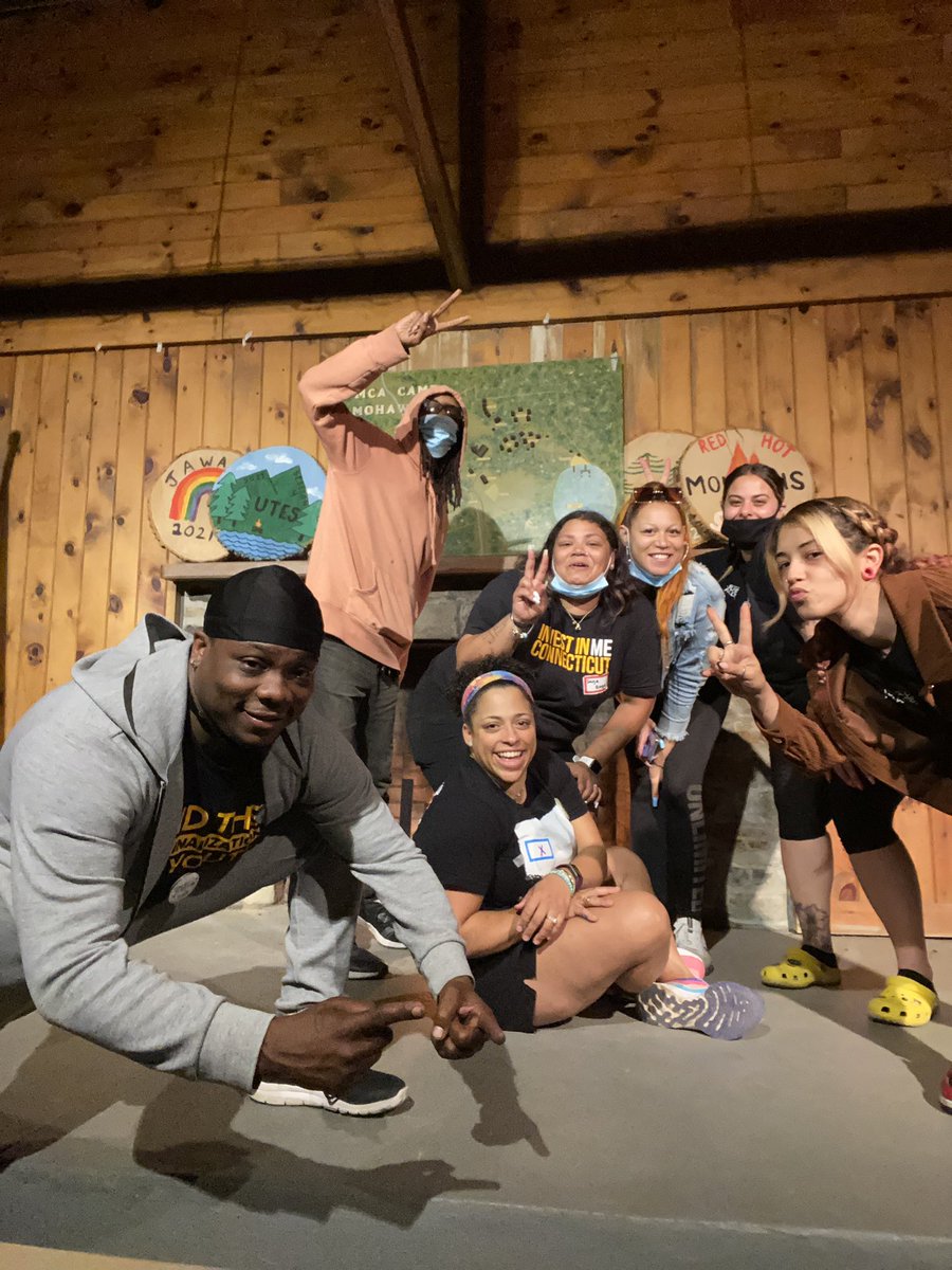 ilianap_'s tweet photo. Day 1 of our retreat has come to an end 😱 #InvestInMeCT @xtina4justice @Jor4Justice https://t.co/oryf1L01gG