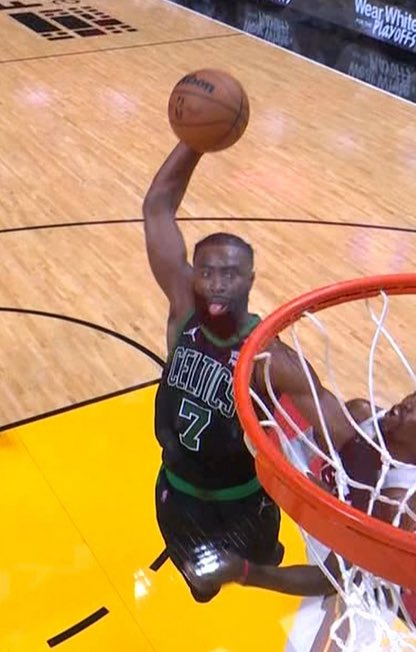 JaysonTatumFan4's tweet photo. @celtics JAYLEN BROWN MVP https://t.co/GxLGLFqJiH