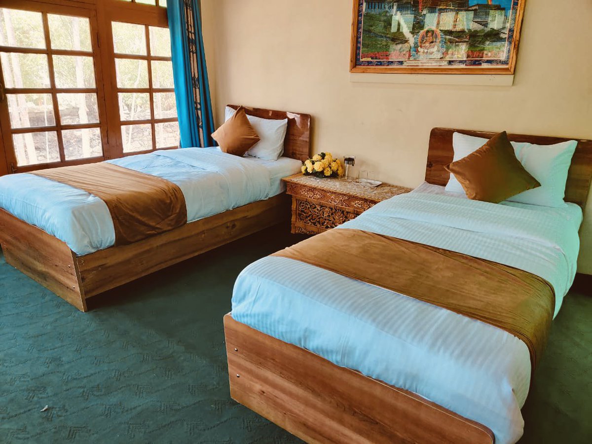 mh_connect's tweet photo. Luxury in simplicity, and the simplicity of luxury, free from excesses or extravagances. Inspired by the Himalayan landscape, Mountain homestays combines local tradition and design to offer a refined welcome by the local to their homes. @Breathedreamgo @umarket @utladakhtourism https://t.co/eIaBWZpSkB