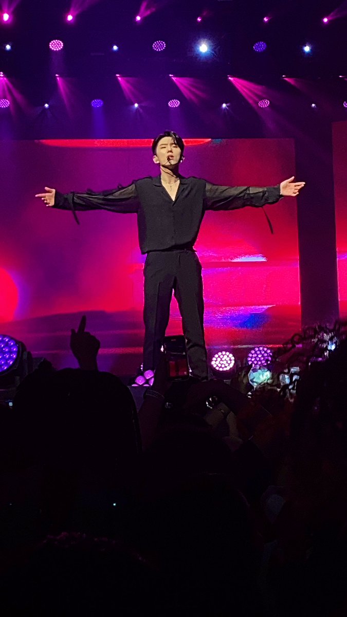 josiewithalisp's tweet photo. about last nightโฆ
thanks for the best night mx ๐
#MONSTAXUSTOUR #MonstaXinSunrise #MonstaXinFlorida https://t.co/5hTIesEQkQ