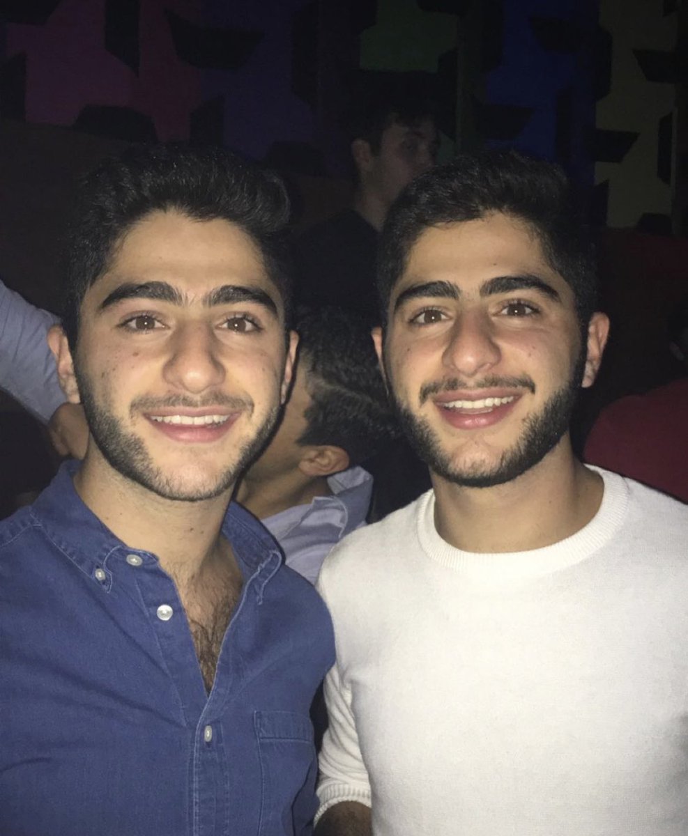 SolarPowerade1's tweet photo. Las parejas de gays parecen hermanos cada vez más que pedo 😭 https://t.co/yf56iNyJbA