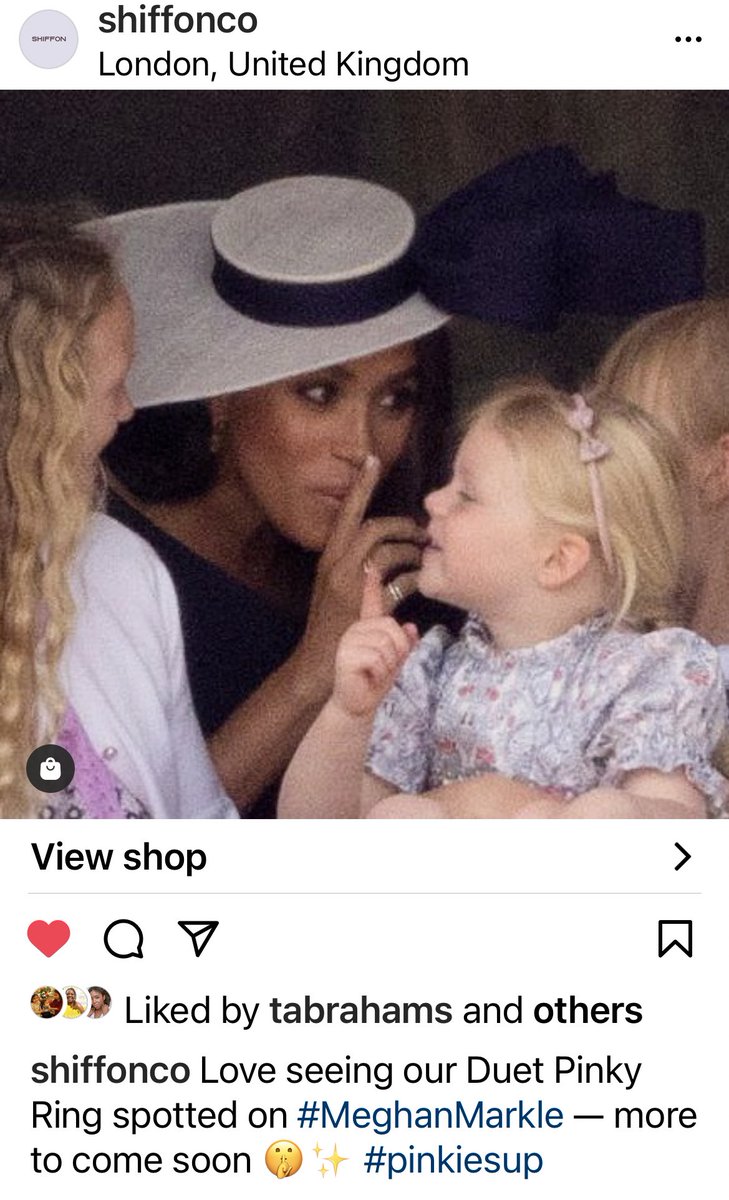 jozzzaphen's tweet photo. @shiffonco #MeghanMarkle #TroopingTheColour #PinkieUp 👸🏻👒 💍 ✨ https://t.co/Xf3C7yAK0O