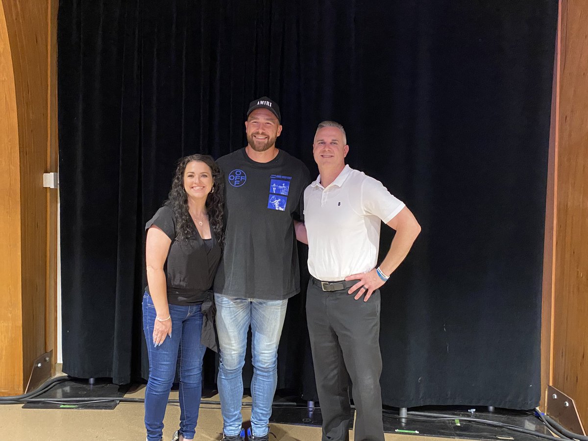 Fun night doing a Q and A with Kelce <a href="/tkelce/">Travis Kelce</a>