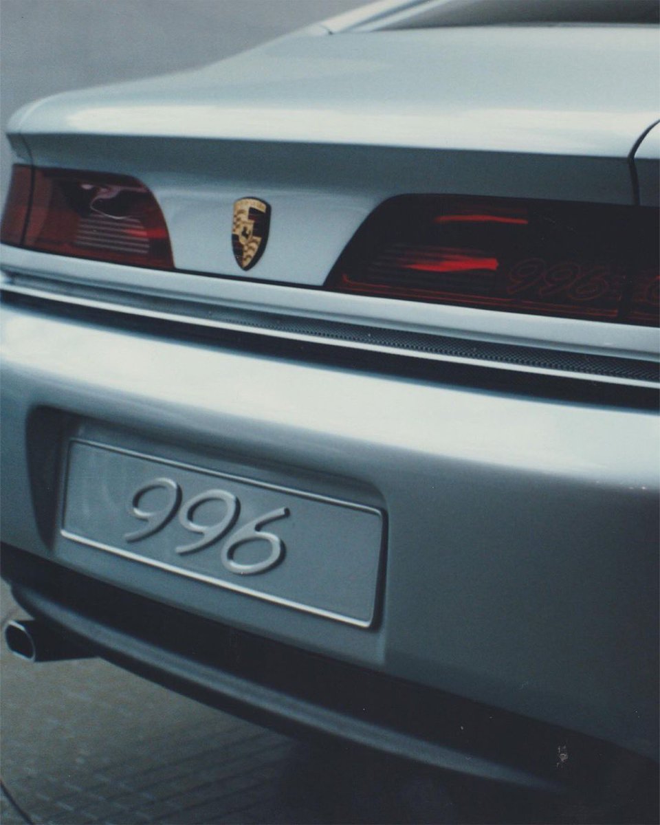 APEXdotONE's tweet image. #Type7 and #Lopresto gave us a look at early 996 designs by Bertone 🤔