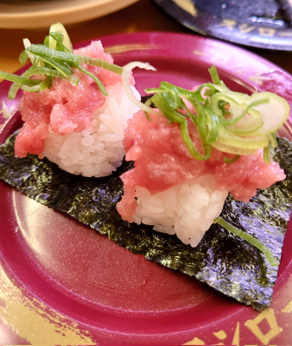 isuzu_ramen's tweet photo. 【昼食】スシロー
#糖質制限
#減量
#ダイエット
#day1012 https://t.co/BPGxamTvHX