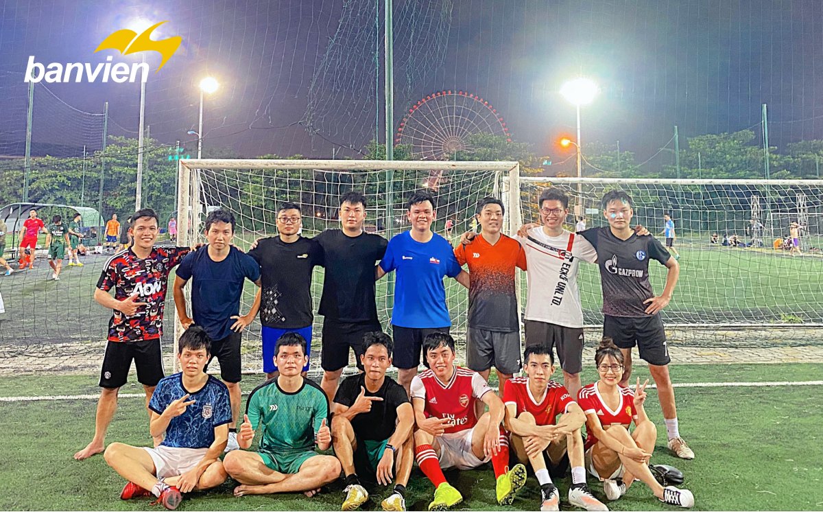 banvienco's tweet photo. 𝗕𝗲 𝗛𝗲𝗮𝗹𝘁𝗵𝘆 – 𝗕𝗲 𝗛𝗮𝗽𝗽𝘆 𝘄𝗶𝘁𝗵 𝗕𝗩𝗲𝗿𝘀! 

To help our BVers not only have good health but also happy life, we launched 6 Sport Clubs in various BV branches from Ho Chi Minh to Da Nang city. We fight, laugh, eat and do things that we love together. https://t.co/fJ0T3i4C2m