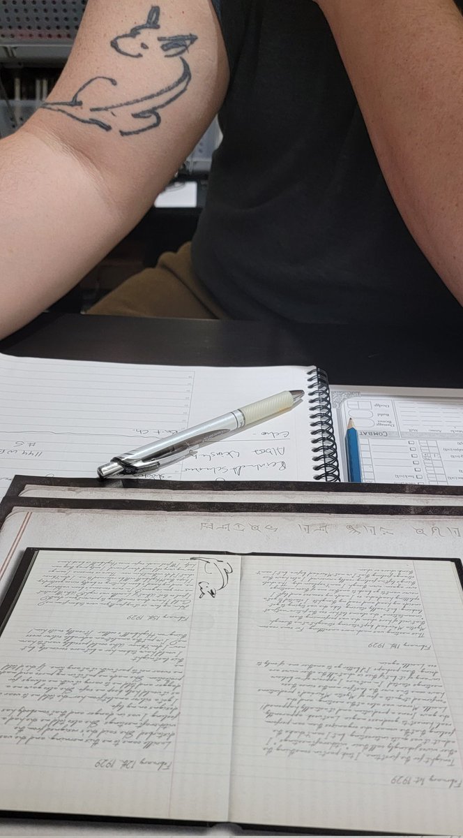 mak0shark's tweet photo. @Chaosium_Inc 
When you're trying your hand at being a Keeper so you buy a 1-to-1 and your investigator has the same tattoo as the doodle in the victim's diary. https://t.co/EZx2OKiDGO