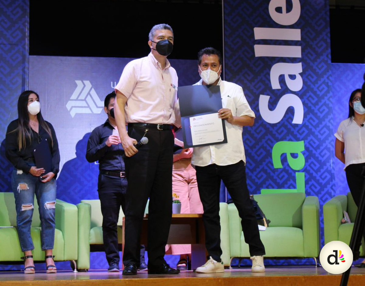 DiscusionesDesa's tweet photo. Otro pequeño recuento de cómo se vivió el panel “Discusiones para el desarrollo: una mirada desde el periodismo” en la Universidad La Salle Oaxaca.   

“DiscusionesParaElDesarrollo https://t.co/2L4Gn09Sc7