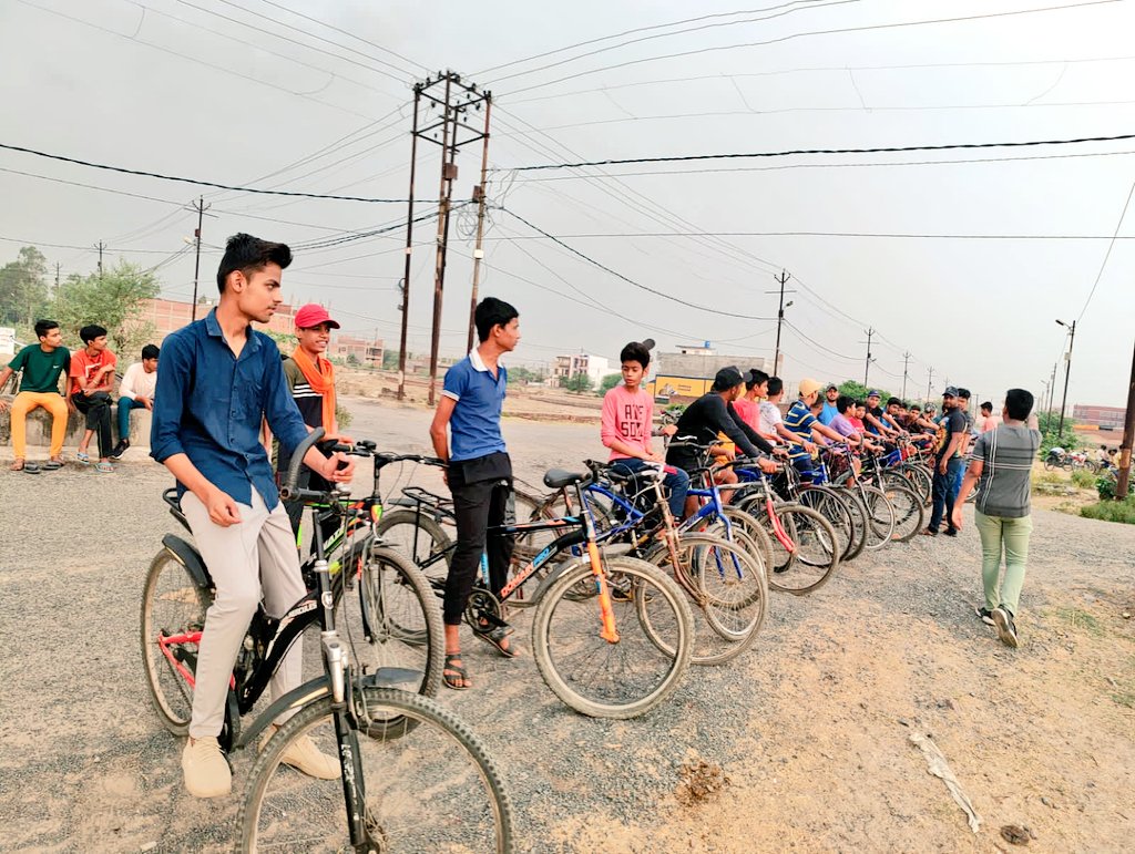 anuj4ayodhya's tweet image. अखिल भारतीय विद्यार्थी परिषद कानपुर पूरब जिले के द्वारा आज #विश्व_साइकिल_दिवस के अवसर पर साइकिल दौड़ का आयोजन किया गया।
#AbvpKanpur