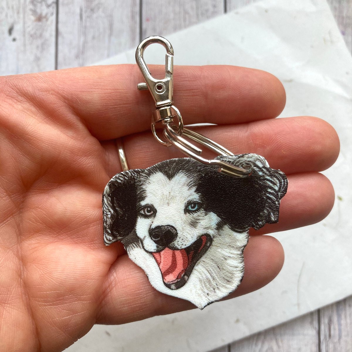buck_lj's tweet photo. Pet Keyring, Dog Mum Gift, Custom Pet Keychain, Pet Lover Gift, Pet Memorial, Animal Gifts, Dog Lover Gift, Cat Lover Gift. https://t.co/BR2uYhu9us #Etsy #Slumbermonkey #CatKeyring https://t.co/uvu3CVBtlq