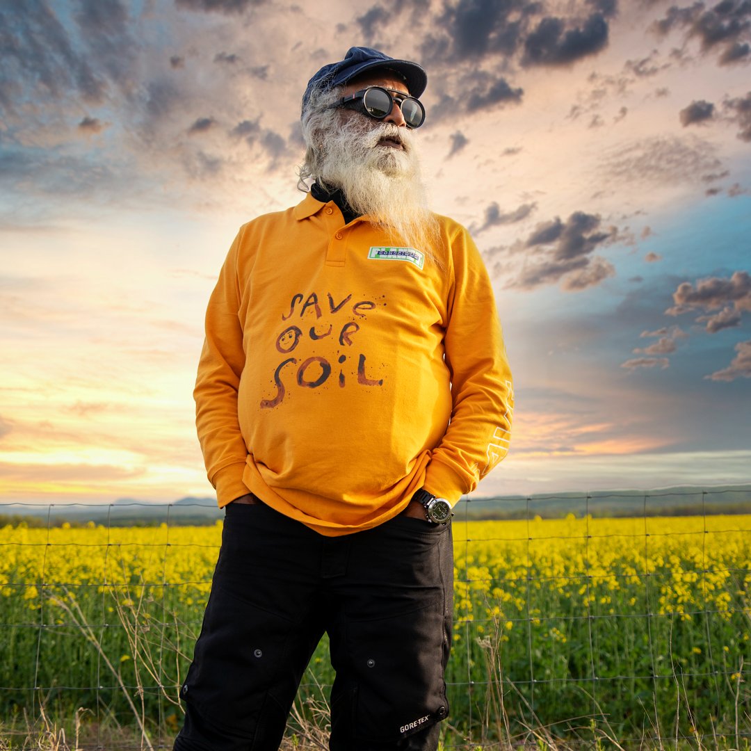 ReligiontoR's tweet photo. Fruits, vegetables, and grains like wheat have half the micronutrients they used to. If it's not in the soil, it's not in our food. (TIME, 2012) #SaveSoil https://t.co/cFlgLtSINk @SadhguruJV @cpsavesoil https://t.co/XX7tUREfhx