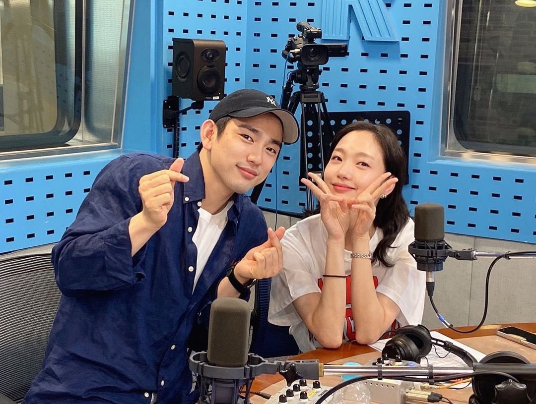 kdramatreats's tweet photo. Kim Go Eun and Jinyoung, our YumBob couple 😭💛 https://t.co/Kbxvnfalu6