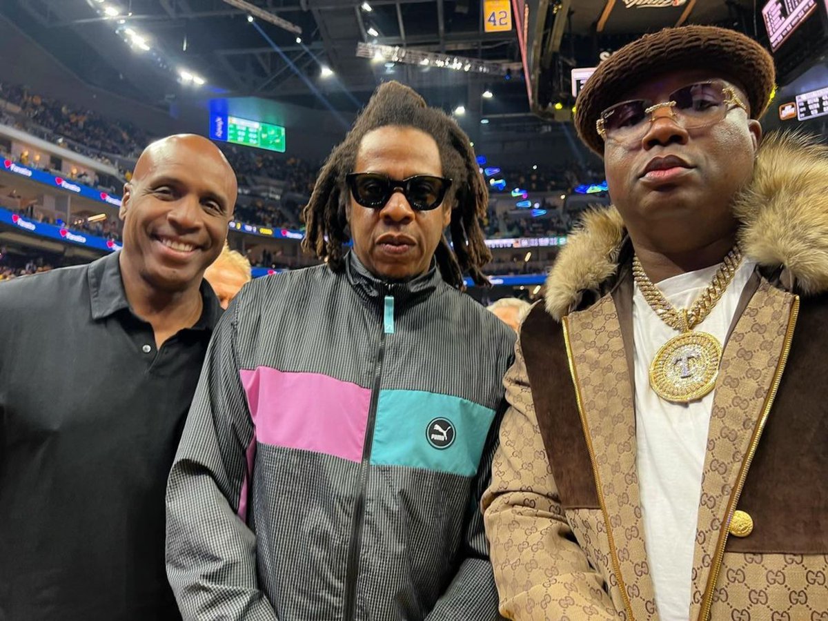 BleacherReport's tweet photo. Legendary photo 🙌

@BarryBonds x @sc x @E40 https://t.co/6XLk40kqoU