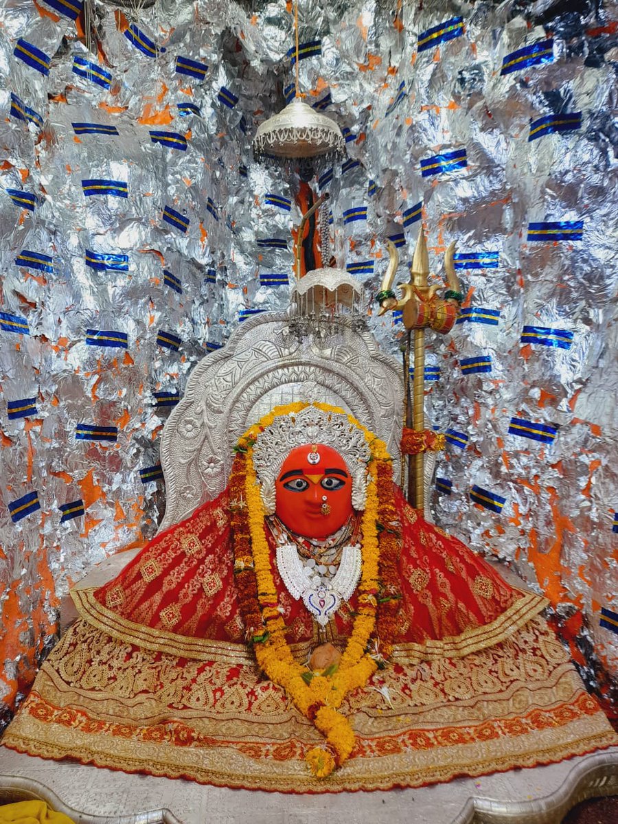 swachhdewas1's tweet photo. मां तुलजा भवानी, मां चामुण्डा के आज के दर्शन।
#ULB802248
#SwachhSurvekshan2022Dewas
#GarbageFreeCites
@SwachSurvekshan
@CommissionerUAD
@urbansbm
@SwachhBharatGov
@TrustsReligious https://t.co/mzHIaTBk18
