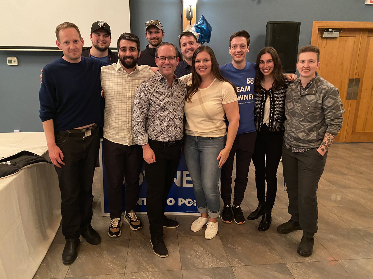 AmandaIarusso's tweet photo. @douglasdowney GOT IT DONE!#ONelxn #OntarioVotes #onpoli #Election2022 #ElectionDay https://t.co/giqQPycFxr