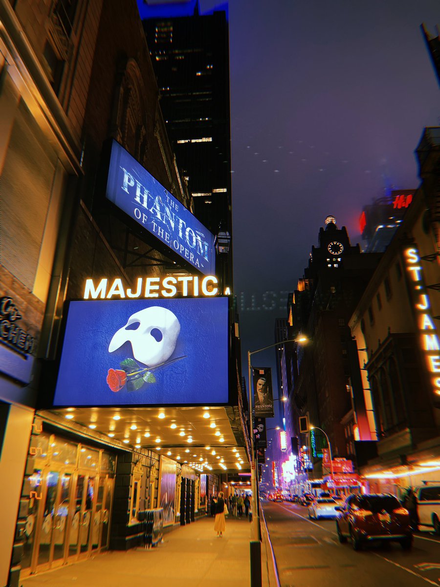 Jessg1222's tweet photo. Did I go see @PhantomOpera again…yes. Was this my fifth time seeing it…yes. And as always the show was phenomenal! I will see it again…definitely yes! https://t.co/LbUT1Mk51p