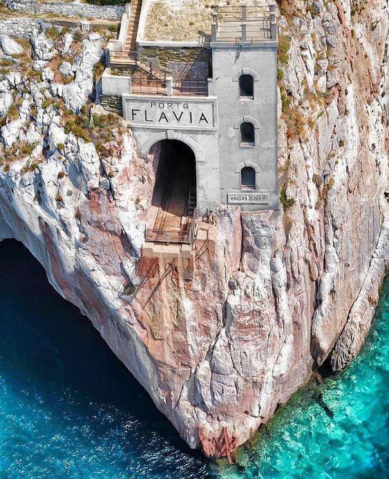 Port Flavia, Sardinia

ancient-origins.net