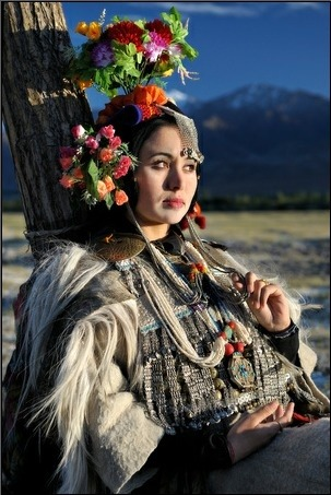 TribalAffairsIn's tweet photo. Test your knowledge with our Famous Tribal Quiz!🚨
Guess the correct name of this Tribe from #Ladakh? 

a) Changpa Tribe
b) Aryan Tribe
c) Bhutia tribe

#AzadiKaAmritMahotsav #QuizTime #Tribals https://t.co/WX8O1rm3Z4