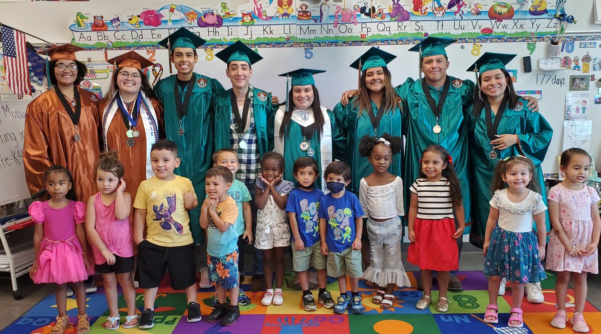 nrede_OKES's tweet photo. Congratulations Pebble Hills High School Class of 2022 students! Thank you for stopping by &amp; being an inspiration to our young Buffaloes! #TeamSISD #BuffaloPride #CommittedtoRise #CollegeBound https://t.co/wjGLYkNbrO