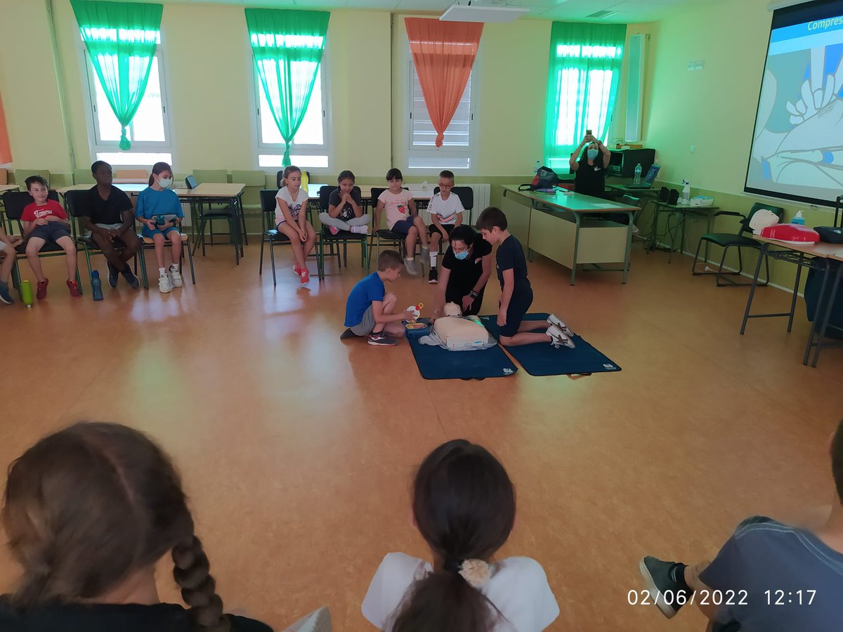 escuelasnuevas's tweet photo. Semana de aprendizaje en primeros auxilios gracias a Jacinto y sus amigos y a la colaboraciónde nuestro AMPA. Estrategias básicas para el alumnado de Infantil y Primaria. https://t.co/wq7yFoOOhI