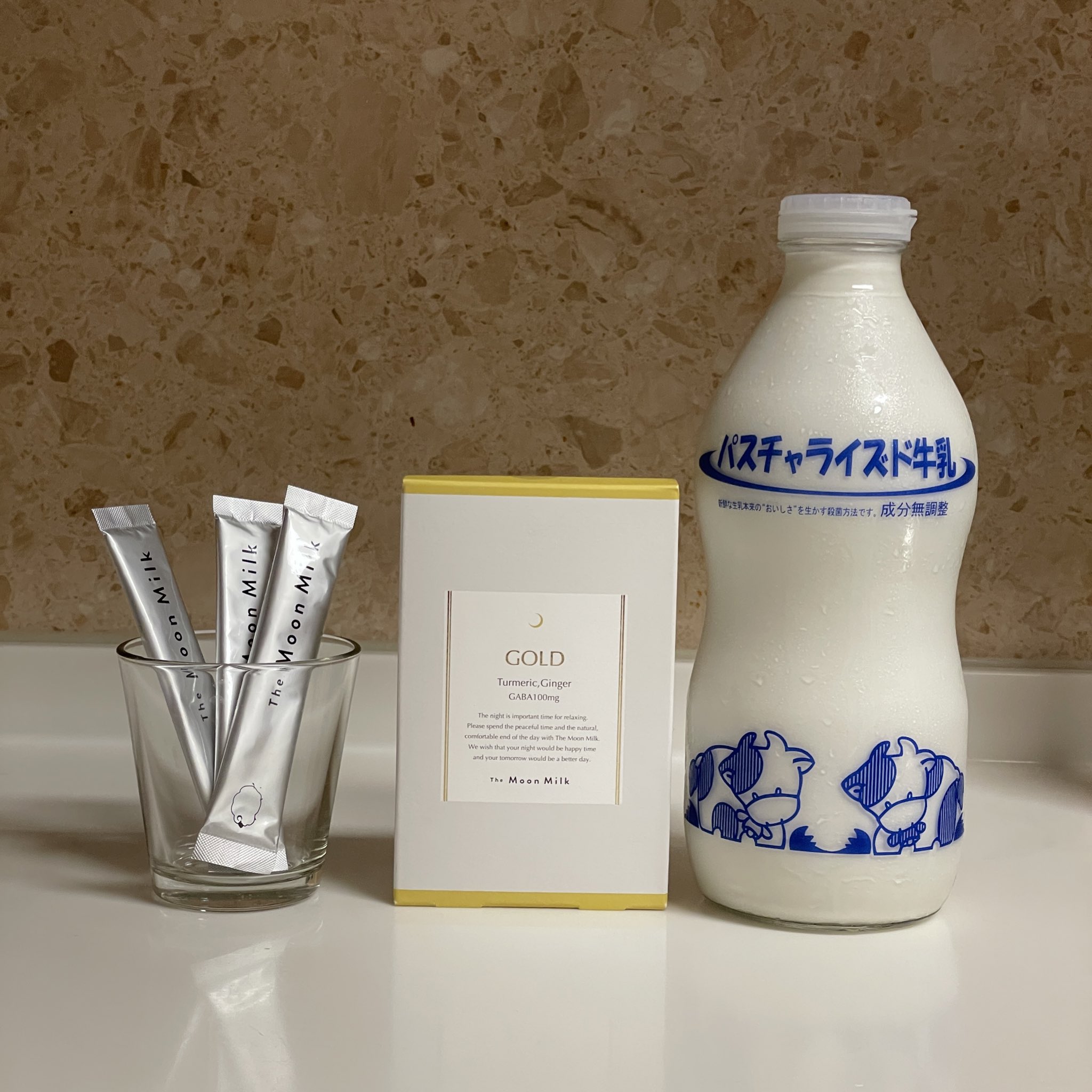 The Moon Milk ザ ムーンミルク 公式 パスチャライズド牛乳とgoldでムーンミルクを作ってみたんですが 泡がすごい きめ細かくて立つ 牛乳にも色々な種類があって 有用な菌を残す温度で殺菌された牛乳をパスチャライズド牛乳って言います 生乳