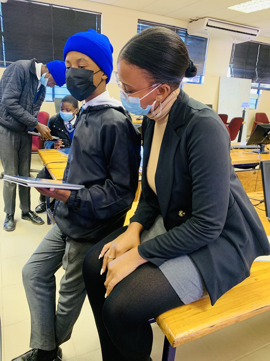 caramia_bad's tweet photo. My name is Ms Badisang. I am an Assistant Teacher working with students who have learning Disabilities to mention few (fluency disorders, ADHD and Dsylexia (Kweneng Region) 
So I basically work with Technology more to help this students progress .  It does not only cater for https://t.co/OMP4CupkXC
