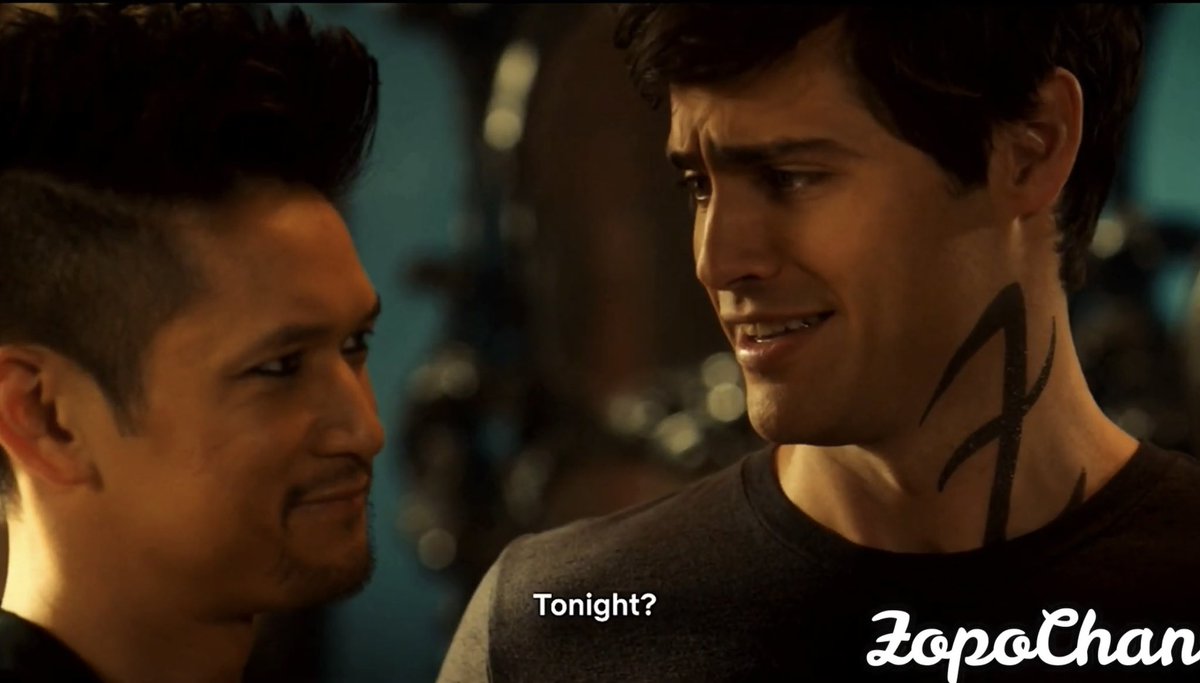 maIecsbiscuit's tweet photo. Okay but this just hit me and now I’m emotional 🥺 #Shadowhunters #SaveShadowhunters #Malec https://t.co/XHpGLA3Y1n