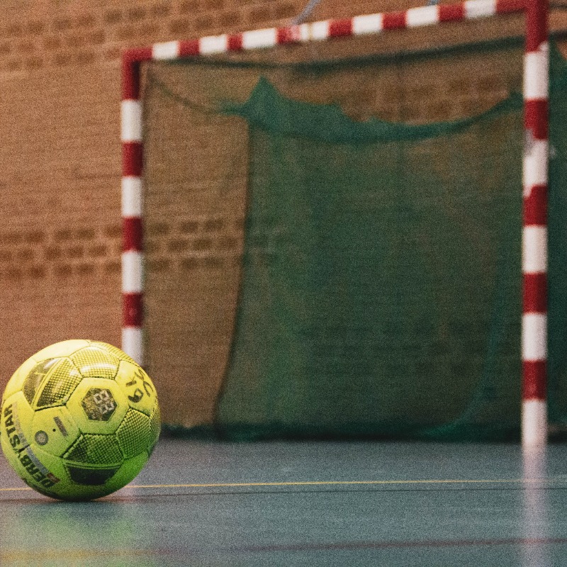 nocnsf's tweet photo. Voor een veilig sportklimaat zonder grensoverschrijdend gedrag is minstens zestien miljoen euro per jaar nodig.

Dat blijkt uit onderzoek van @Berenschot_nl ⬇
🔗 https://t.co/LsU8f7Xfxz

#wewinnenveelmetsport | #VeiligeSport