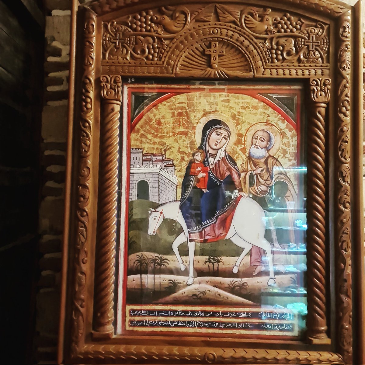 Swiatlo_Wschodu's tweet photo. 📜 Egipt jest domem dla ok 10 mln chrześcijan, w większości obrządku koptyjskiego ✝️ 
🗝 Egipt był także tymczasowym domem Świętej Rodziny, która uciekła tam przed prześladowaniem Heroda 
.
#Egipt #pustynia #pustelnik #eremita #swietarodzina #ikona #ucieczkadoEgiptu #wiara https://t.co/VUQ7sAxNVS